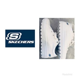 New Sketchers white memory foam sneakers
